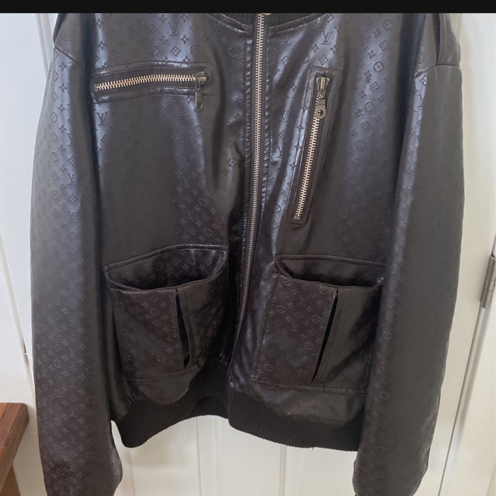 Louis Vuitton mens large jacket